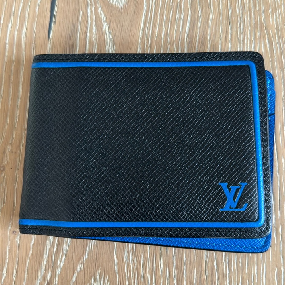 Louis Vuitton black and blue slender wallet